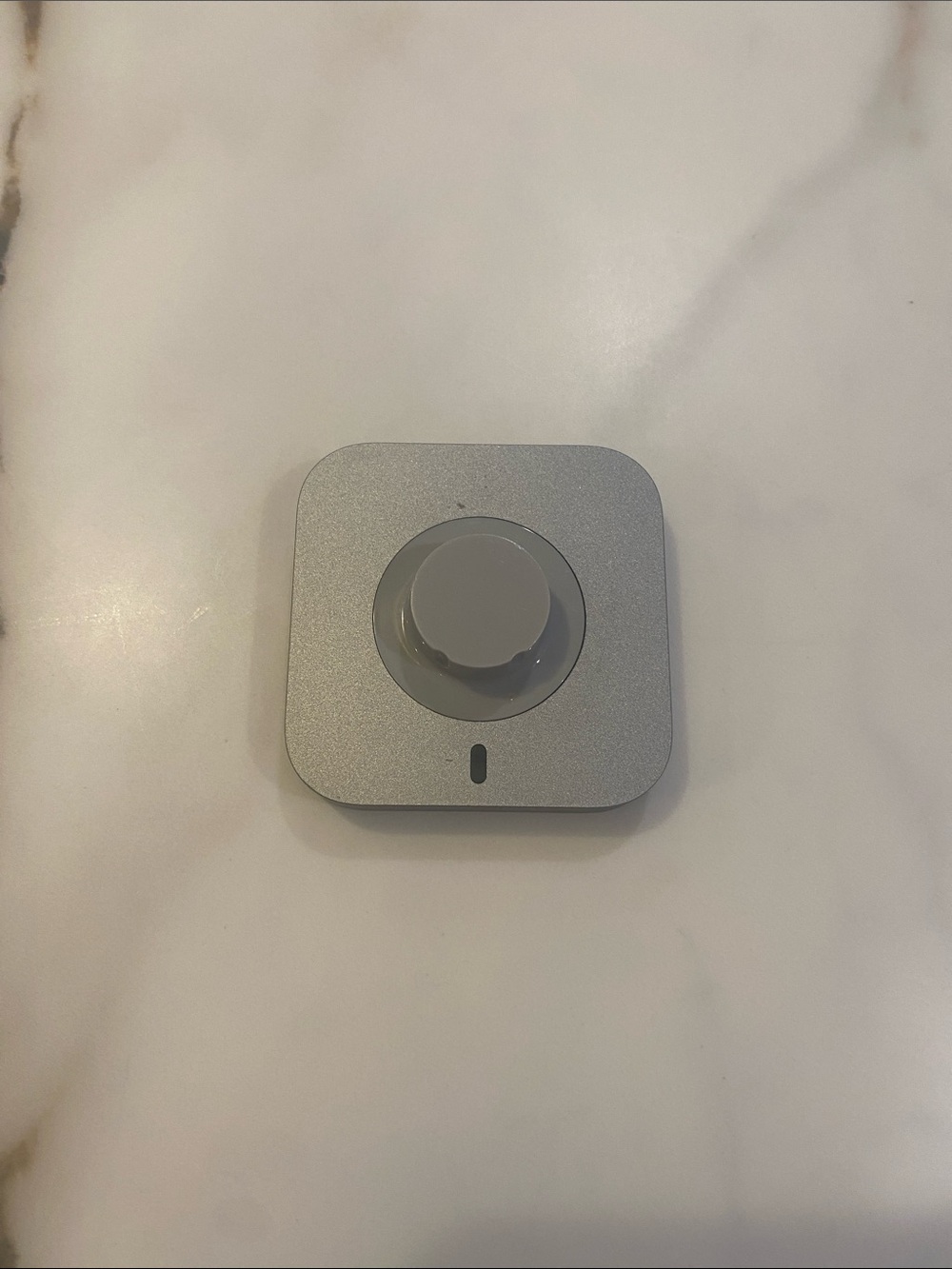 Oura Ring 4 with charger size 8 polished silver - Picture 4 of 6